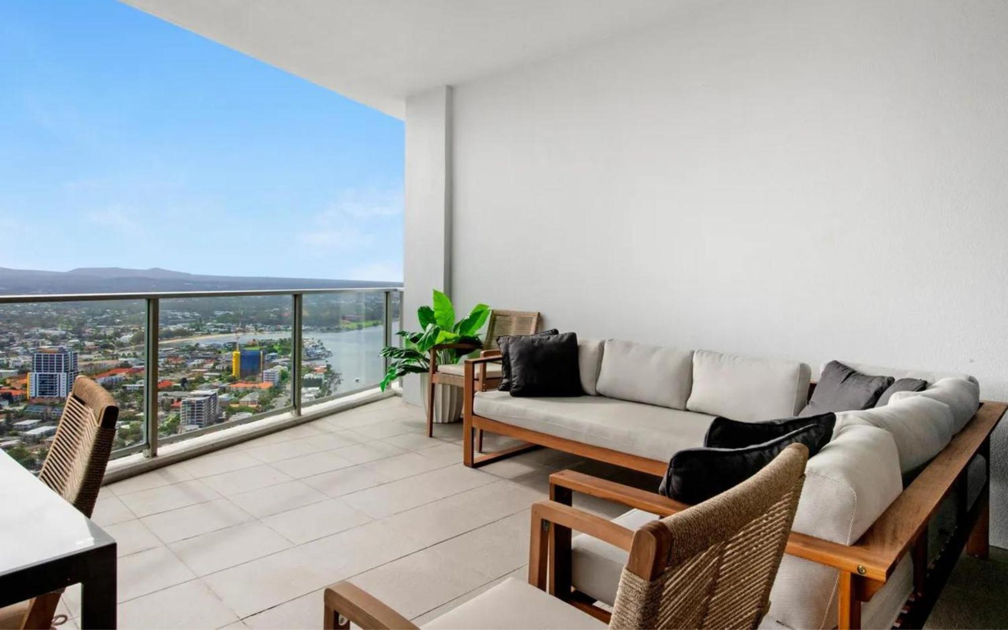Circle On Cavill By Vaun Aparthotel Gold Coast Exterior foto