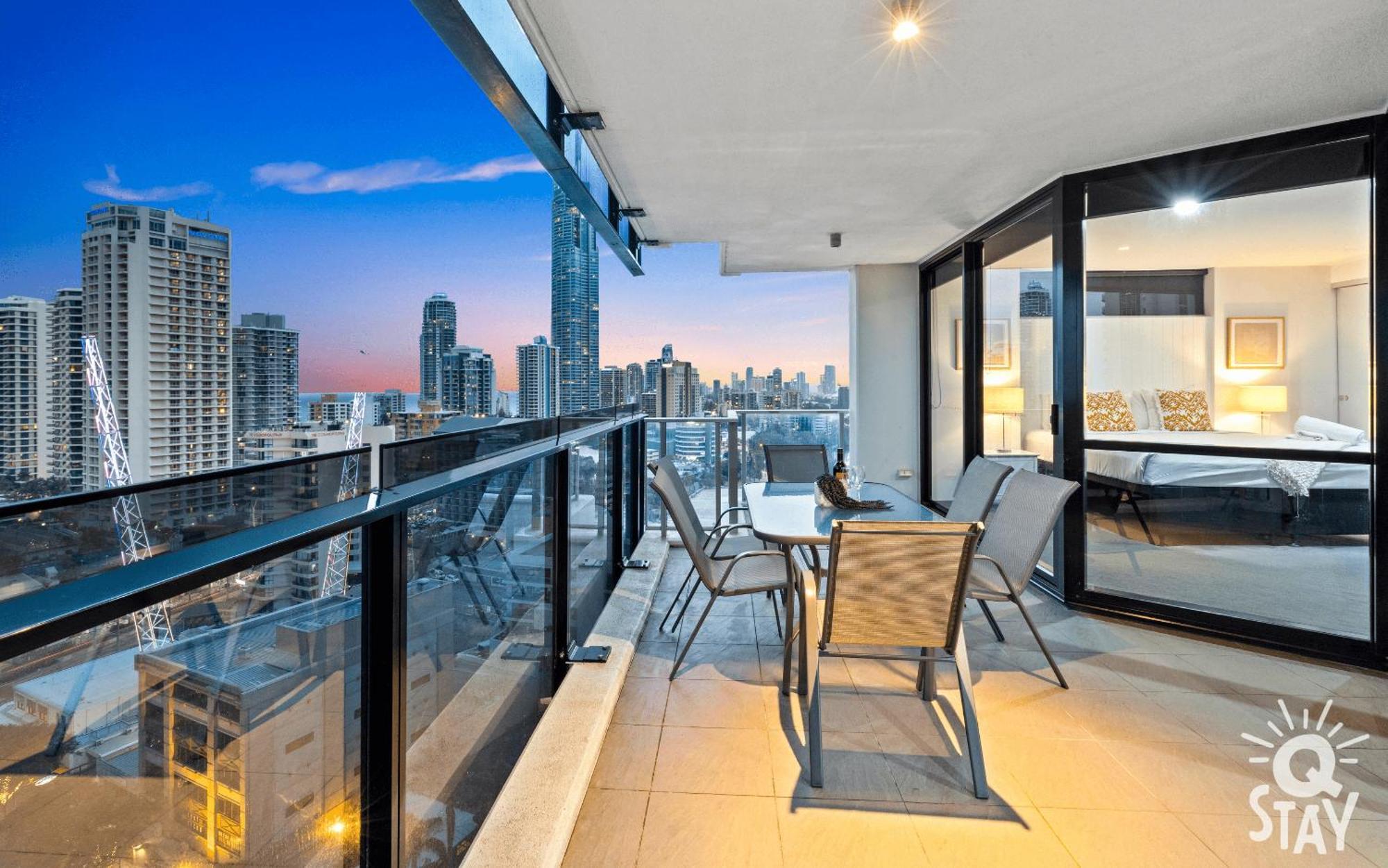 Circle On Cavill By Vaun Aparthotel Gold Coast Exterior foto