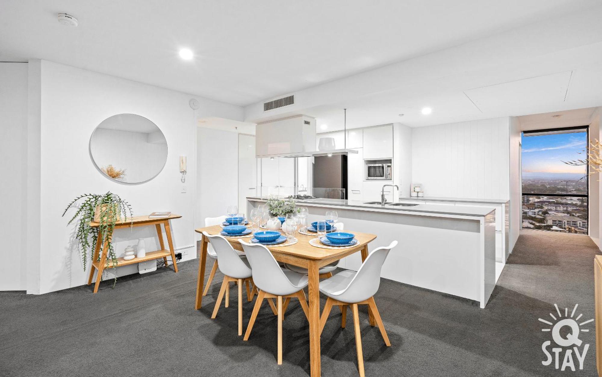 Circle On Cavill By Vaun Aparthotel Gold Coast Exterior foto
